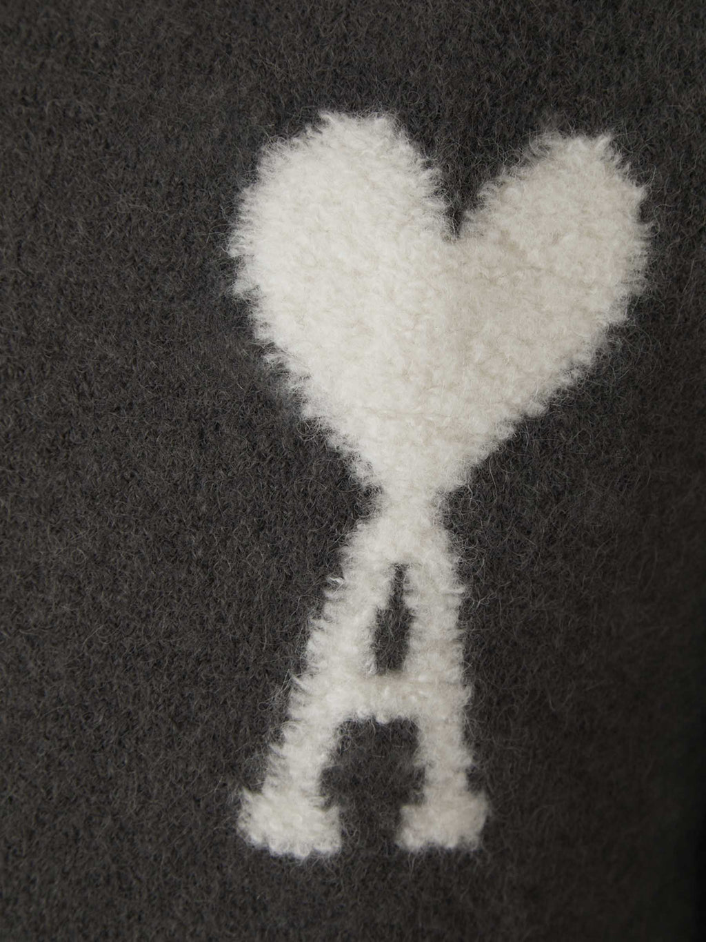 AMI - HEART SWEATER