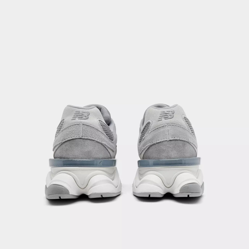 2x NB 9060s Shoes